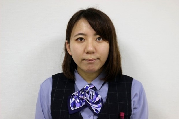 荒井 彩花